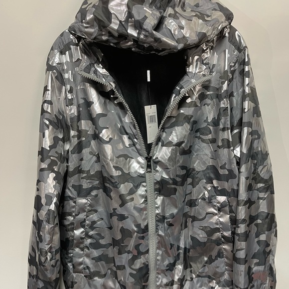 BNWT Michael Kors Mens Wind breaker/Rain HoodieSM,XL,XXL - Picture 8 of 15